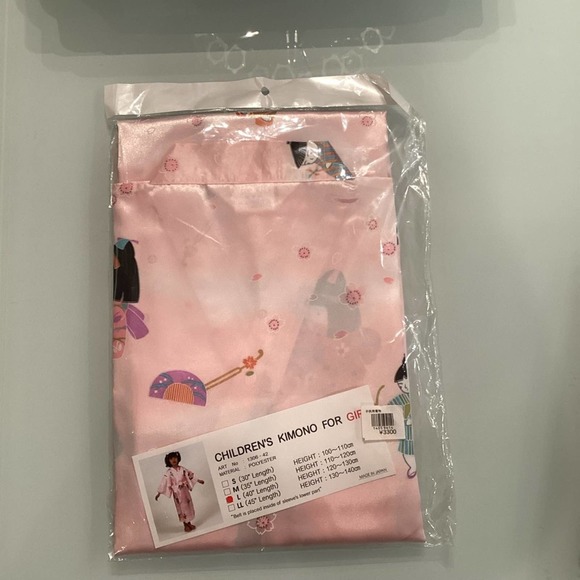 Halloween-Girls Cosplay Kimono in Size Large (40” Length & 120-130cm Height) NWT - Picture 1 of 2